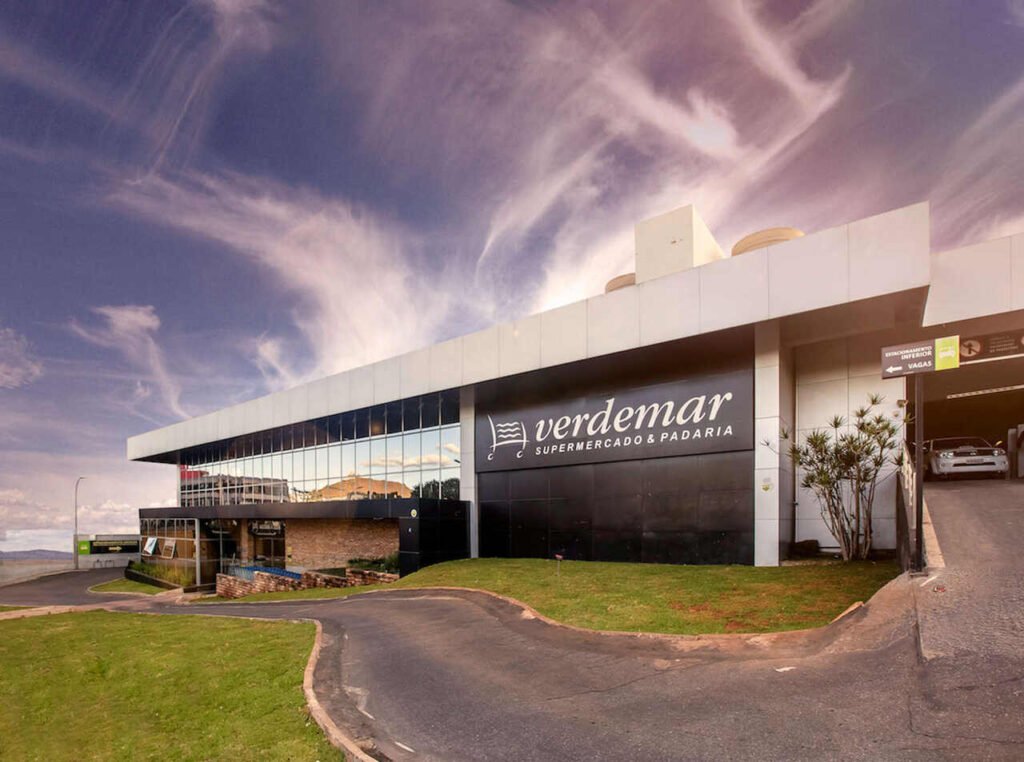 Mutirão de emprego do Verdemar abre oportunidades  para mais de 300 pessoas com e sem experiência  