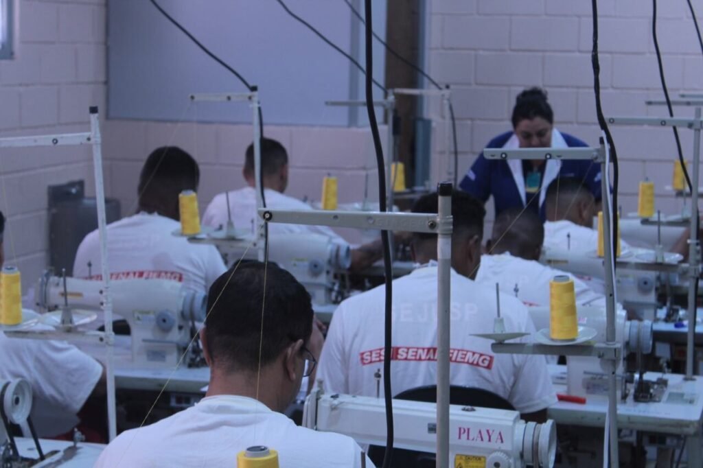 Formação profissional para 600 detentos: iniciativa da MRV em parceria com o Instituto Minas pela Paz transforma vidas 