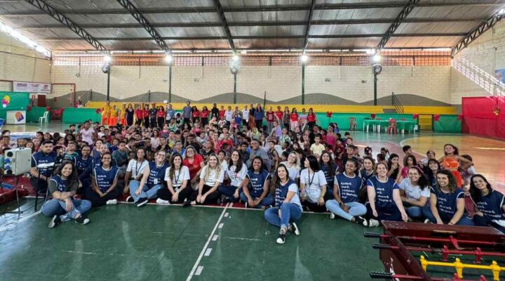 RHI Magnesita encanta o Natal de mais de 900 crianças em MG e BA
