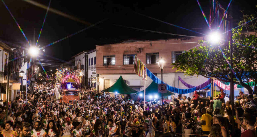 CARNAVAL_DE_SABARA_2025-03_03_2025-©-@flaviocharchar-SOCIAL-111_Easy-Resize.com_-900x480 Notícias