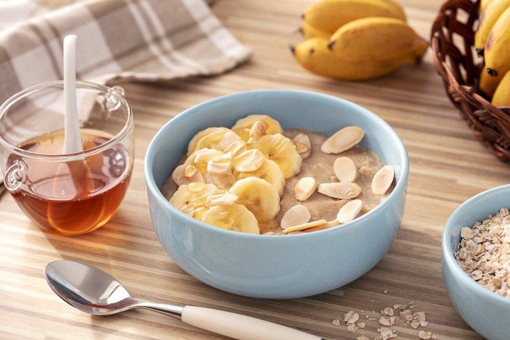 mingau-aveia-banana-receitas-nestle_Easy-Resize.com_-1024x682 Receitas que podem beneficiar sua noite de sono