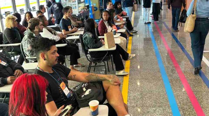Entrevista cara a cara do Feirão de Emprego da Semana S é um sucesso para candidatos e empresas