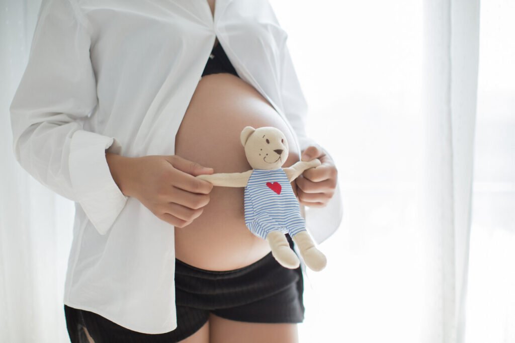 Mães neurodivergentes: a maternidade invisível de mulheres com TDAH e autismo