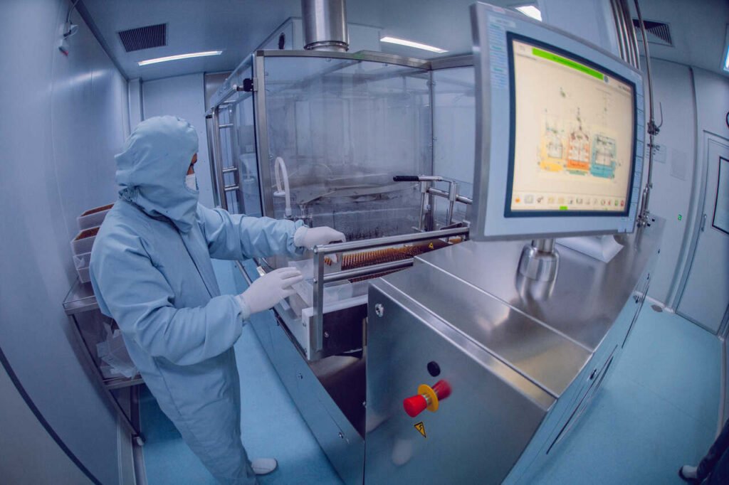 Indústria farmacêutica Hipolabor abre vagas para áreas operacionais na fábrica em Sabará