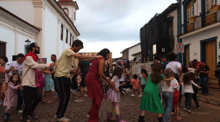 Projeto Reinações encerra ciclo em Mariana/MG, com edição especial junina