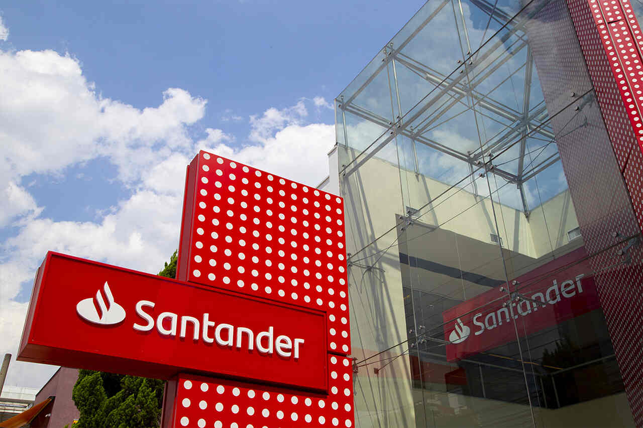 Santander-Brasil-loja_Easy-Resize.com_ Notícias