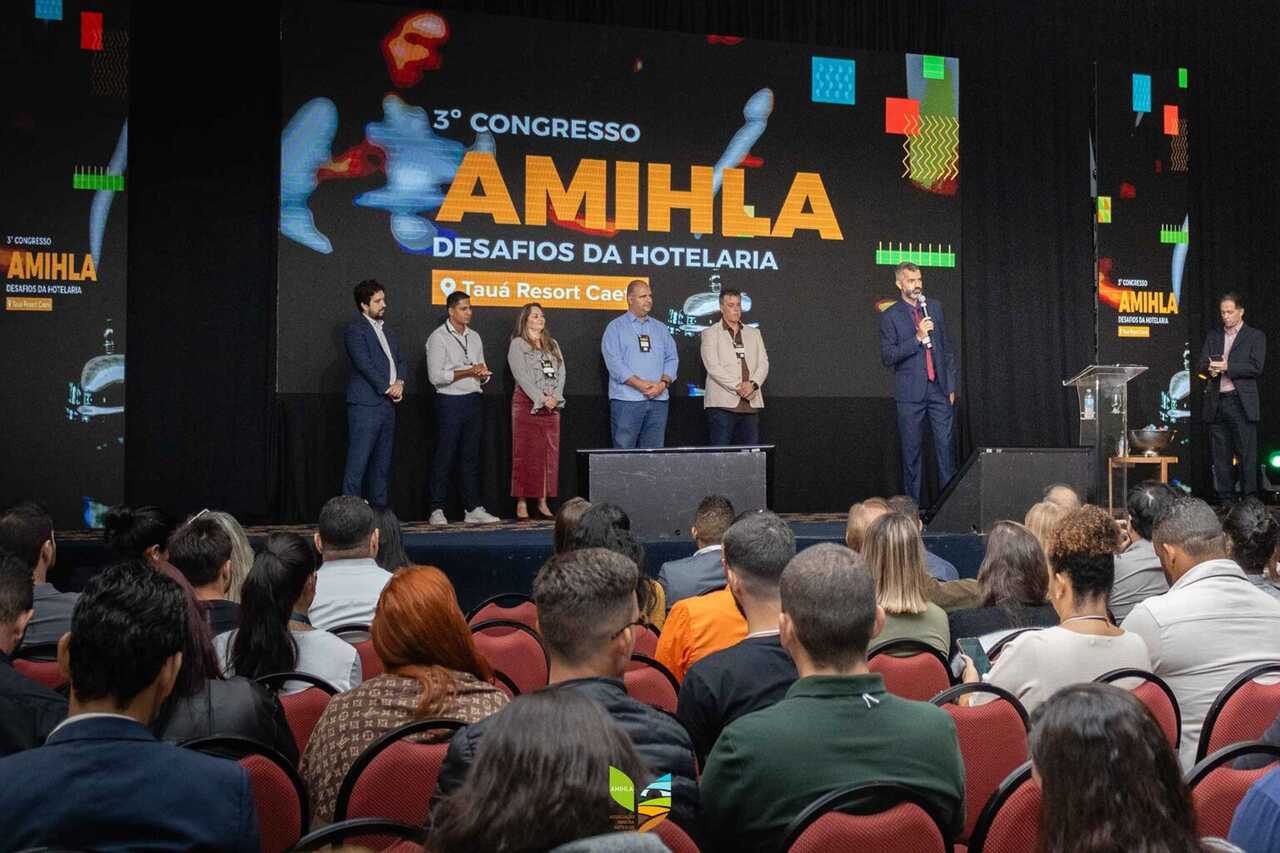 amihla_Easy-Resize.com_ Notícias