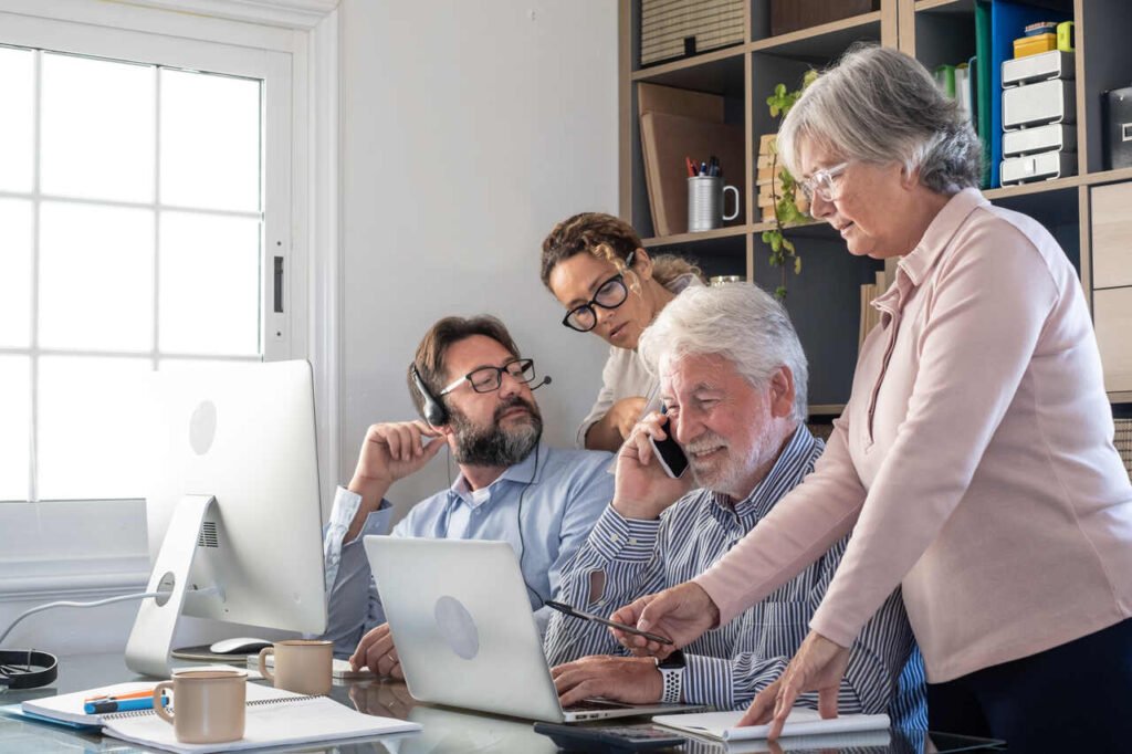Comunicadores 50+: a experiência que a inteligência artificial ainda não tem