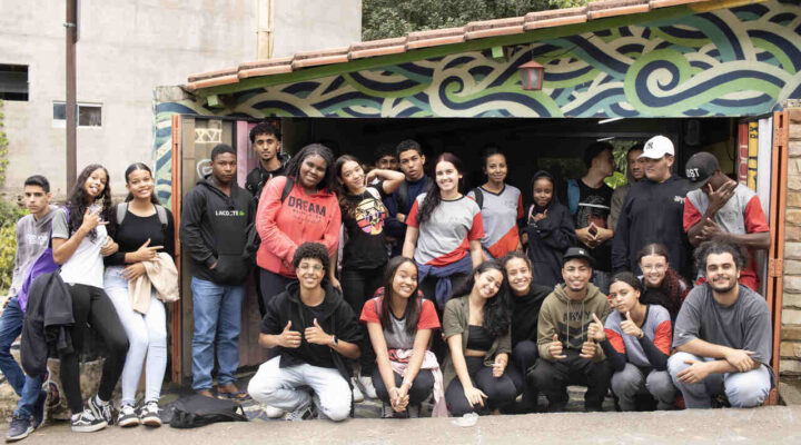 Clube Osquindô promove Projeto Hip-Hop na Passagem, levando a cultura urbana para dentro da escola 