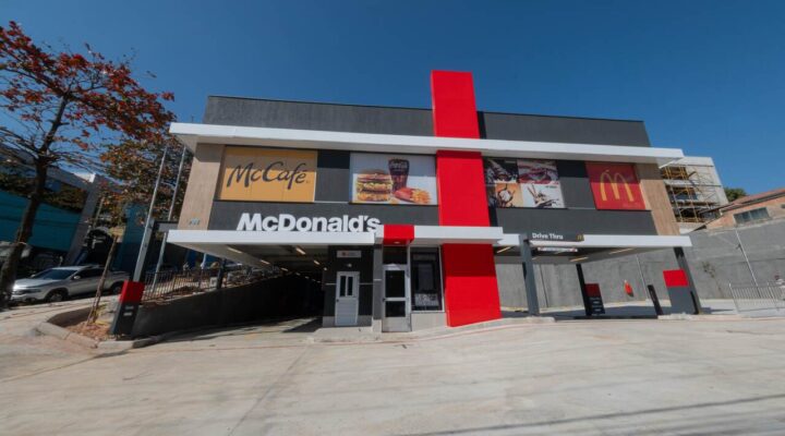 McDonald’s inaugura primeira unidade Drive-Thru no Barreiro, em Belo Horizonte