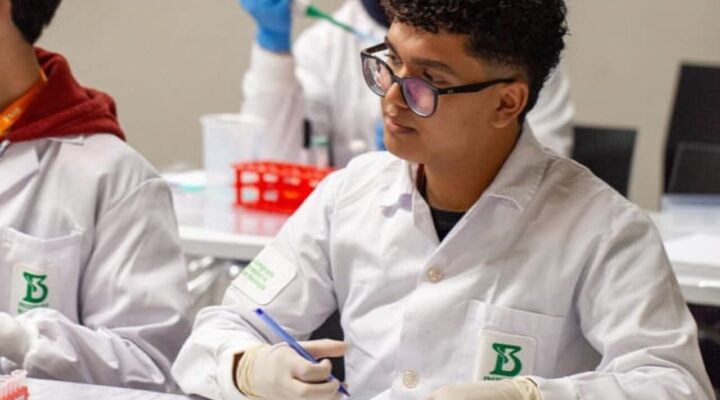 Estudante mineiro vai representar o Brasil na Olimpíada Internacional de Biologia
