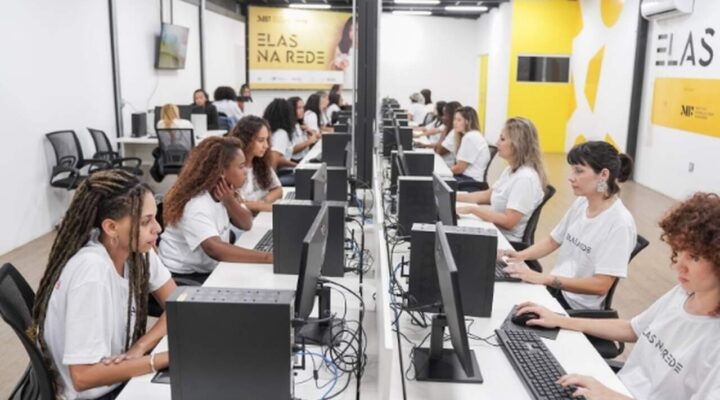 Projeto Elas na Rede abre inscrições gratuitas para mulheres em curso de Informática e Marketing Digital em Belo Horizonte