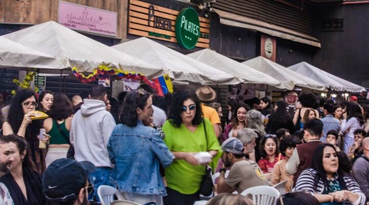 Festa Sem Fronteiras celebra diversidade e empreendedorismo de mulheres migrantes em BH