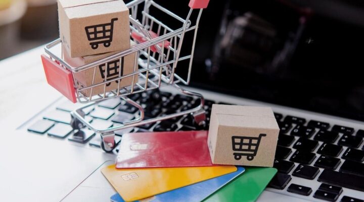 Pesquisa Fecomércio MG: quase 60% do comércio mineiro vende pela internet