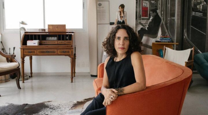 A psicanalista Maria Homem chega a Belo Horizonte com a palestra: Solidão e Pertencimento – O paradoxo de um tempo hiperconectado