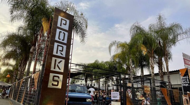 Bar celebra quatro anos e distribui mil chopes para os clientes