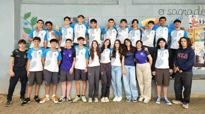 Miniempresa criada por estudantes mineiros do Ensino Médio representa o Brasil em competição internacional