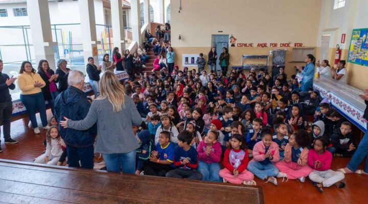 Incentivo à leitura transforma a realidade de crianças em Minas Gerais