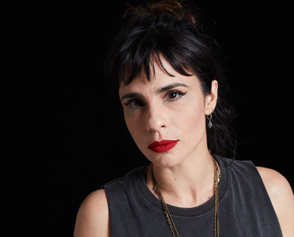 Maria Ribeiro lança “Não sei se é bom, mas é teu” no Festival Sempre Um Papo em BH