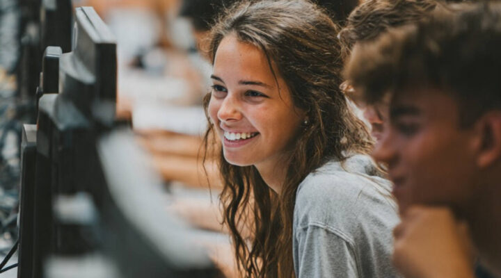 Estudantes mineiros podem se preparar para o Enem com bolsa 100% gratuita do Santander