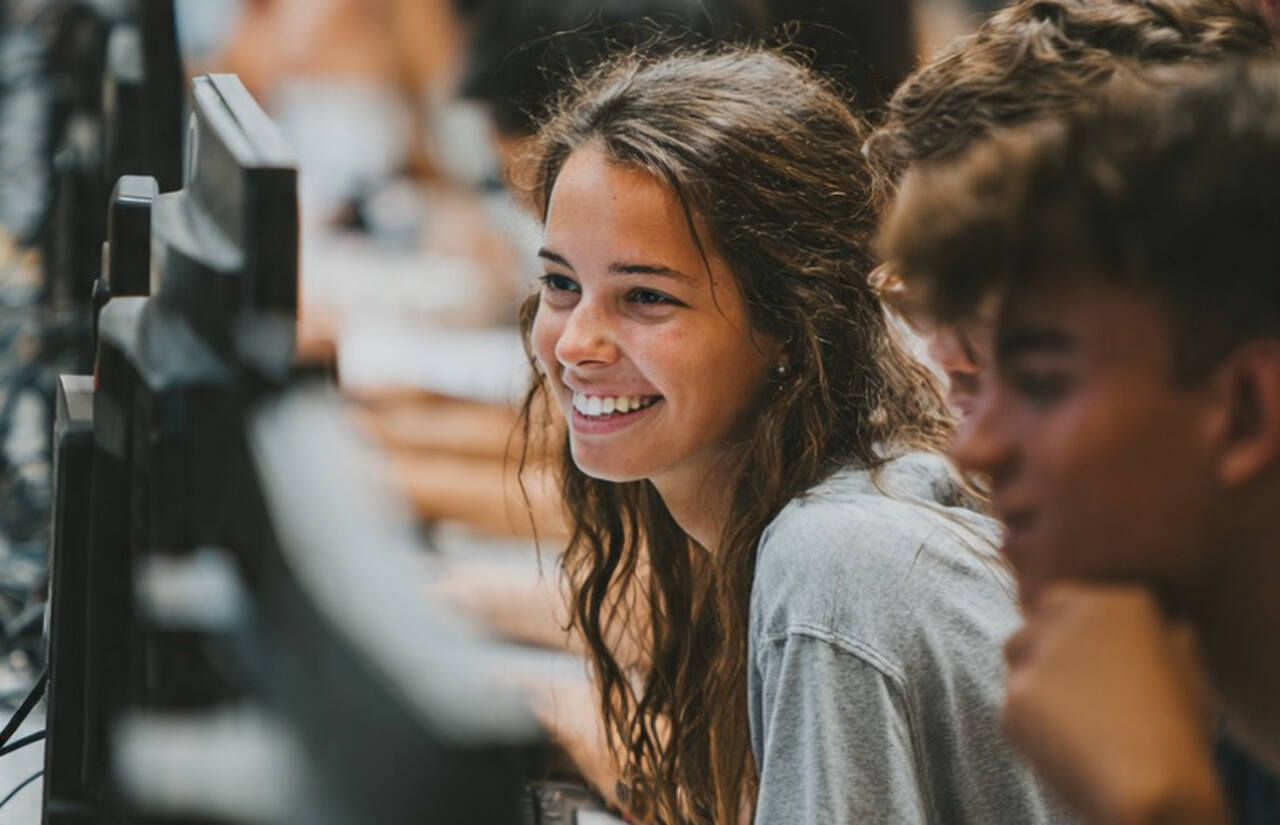 Estudantes-metaAI_Easy-Resize.com_ Notícias