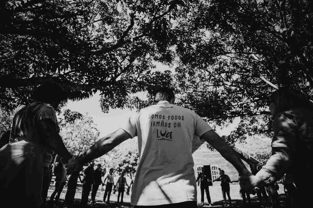 Oficina-Guia-Parte-da-Gente_Por-uma-Ecologia-do-Encantament-3_Easy-Resize.com_-1024x682 Guia de educação ambiental une arte e ciência propondo caminhos regenerativos em prol da vida no planeta