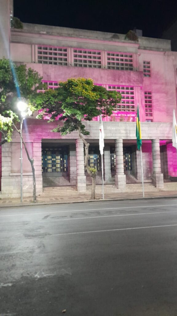 Prefeitura-576x1024 BHIP ilumina pontos icônicos de BH em referência ao Outubro Rosa