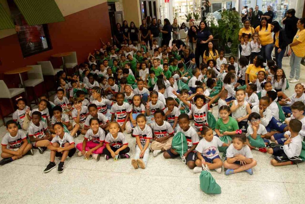 WhatsApp-Image-2025-10-16-at-14.30.26_Easy-Resize.com_-1024x683 Multiplique o Bem: shoppings da Multiplan em BH promovem ações solidárias para mais de 400 crianças