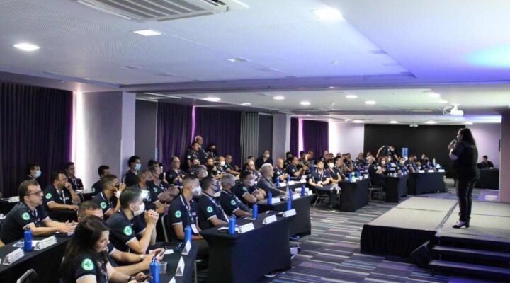 Quatro meses após a entrada em vigor da NR-1, empresas ainda ignoram riscos psicossociais
