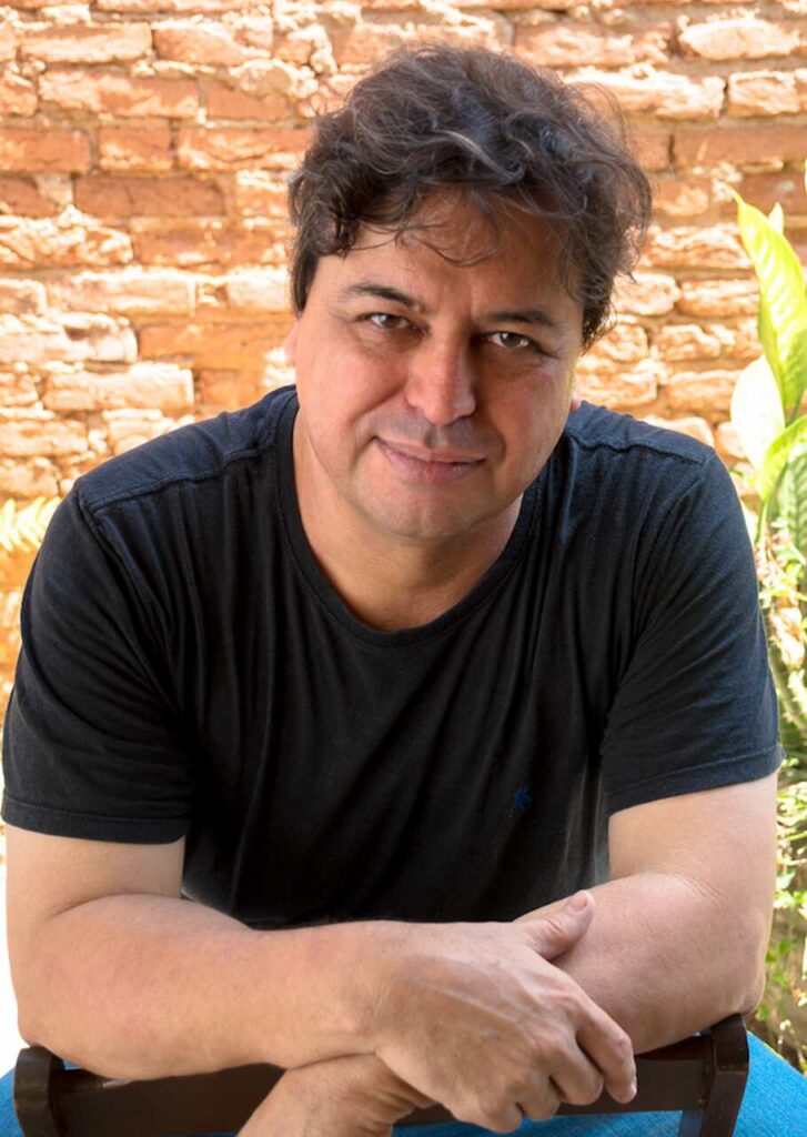 Captura-de-tela-2025-11-17-194656_Easy-Resize.com_-727x1024 Escola de Minas da Ufop ganha livro que celebra 150 anos de sua história e contribuição científica para o Brasil