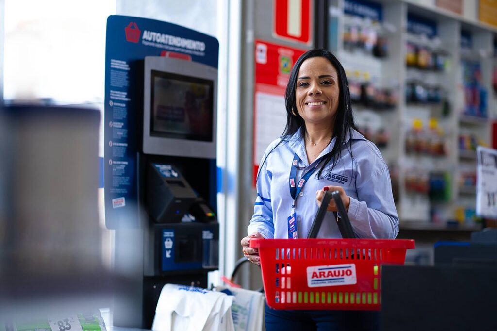 Divulgacao-Araujo-Credito-PlayP_Easy-Resize.com_-1024x682 120 anos de confiança: a história da Araujo com Minas Gerais