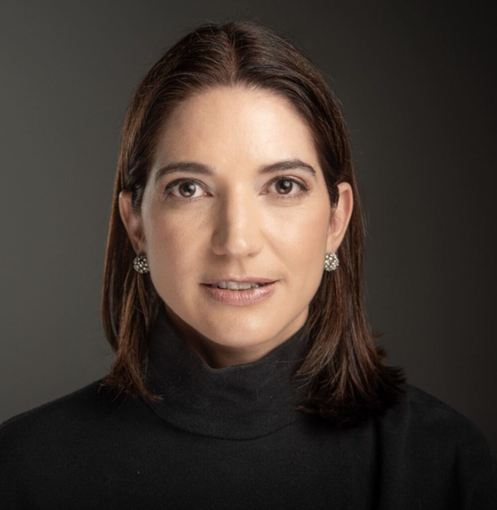 Luciana-Zanini_-Credito-Vinicius-Matos-999x1024 Artigo - Finanças não são assunto só de adulto