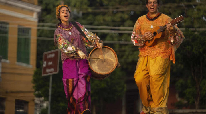 Espetáculo “PRONCOVÔ” vence duas categorias do Prêmio Cenym de Teatro Nacional