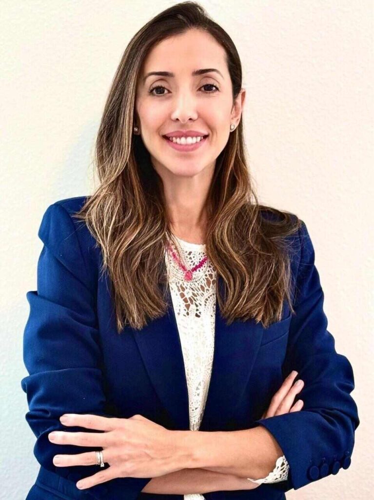 Roberta1_Easy-Resize.com_-767x1024 Excesso de telas nas férias amplia riscos para sono e comportamento infantil