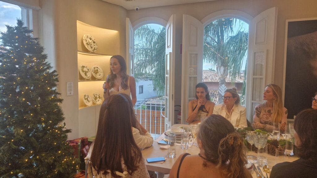 WhatsApp-Image-2025-11-13-at-11.33.28-1024x576 Tânia Bulhões apresenta em BH a Coleção Botânica: a força da natureza em celebrações que ficam na memória