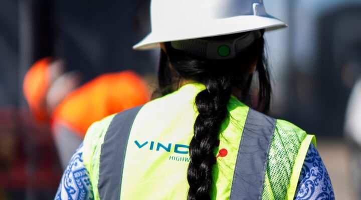 Via Cristais tem 24 oportunidades de emprego abertas