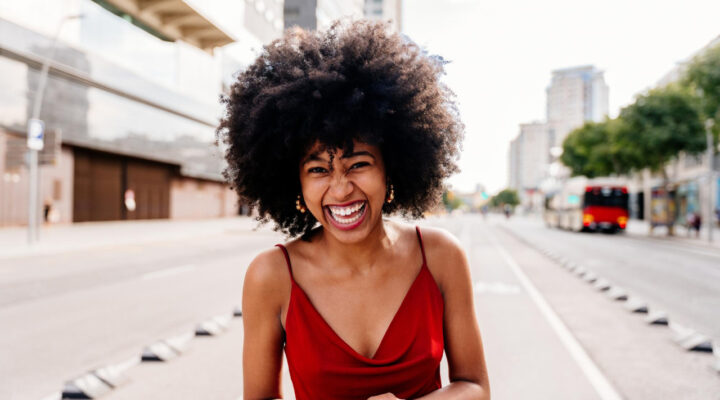 Dia da Consciência Negra reforça debate sobre como a hipersexualização impacta a saúde sexual da mulher negra