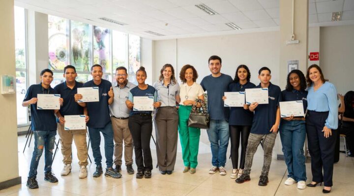 Jovens do Programa Aprendiz Ramacrisna realizam primeira exposição fotográfica inspirada na diversidade de olhares sobre Belo Horizonte