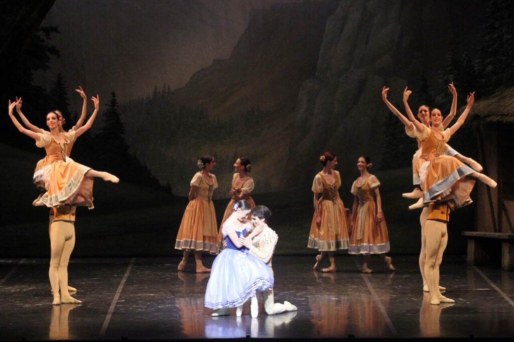 credito-Paulo-Lacerda_2012_07_08_-Ballet-do-Teatro-Scalla-de-Milao-_Easy-Resize.com_-1024x682 Palácio das Artes ganha exposição e site que resgatam história da instituição