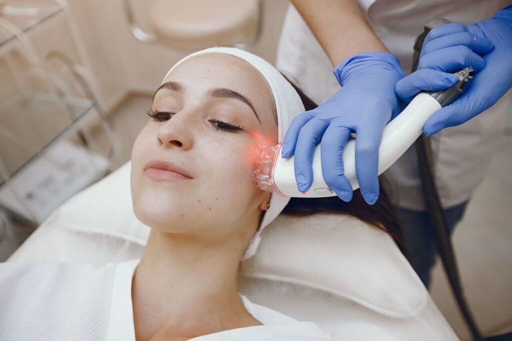 BH tem tratamento dermatológico gratuito além do SUS; saiba como