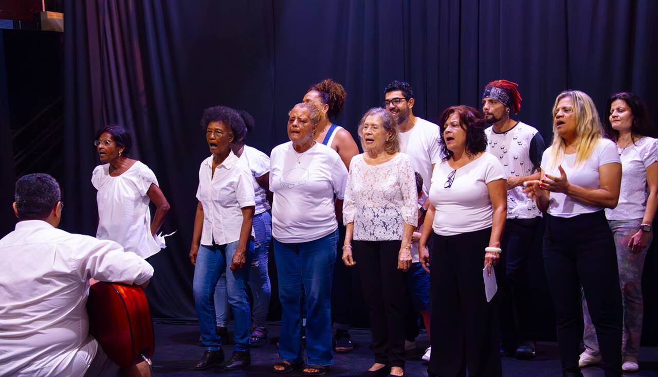 Cia-Candongas Notícias