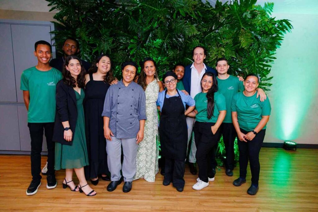 Equpe-do-Ibis-BH-Savassi-foto-Livia-Bastos-23_Easy-Resize.com_-1024x683 Maendú – Sabores do Brasil é inaugurado em BH com proposta gastronômica brasileira