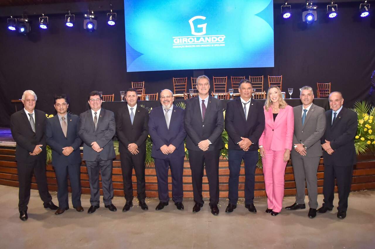 Nova-diretoria-da-Girolando_Easy-Resize.com_ Notícias