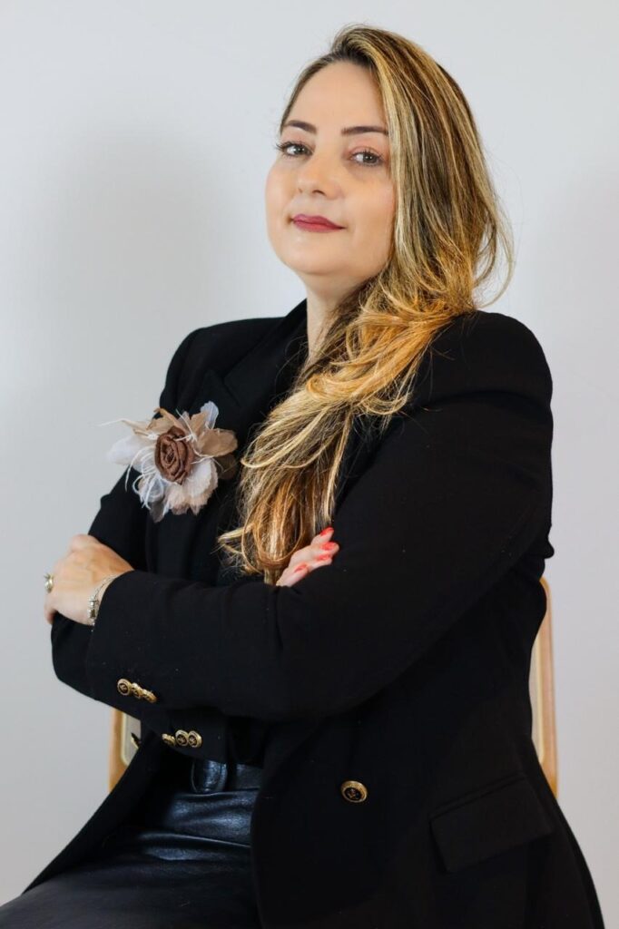 Fabiana-Silveira-diretora-do-Parque-do-Avestruz_Easy-Resize.com_-682x1024 Parque do Avestruz inaugura mega complexo aquático inédito em hotéis de Minas e aposta em experiência imersiva para famílias