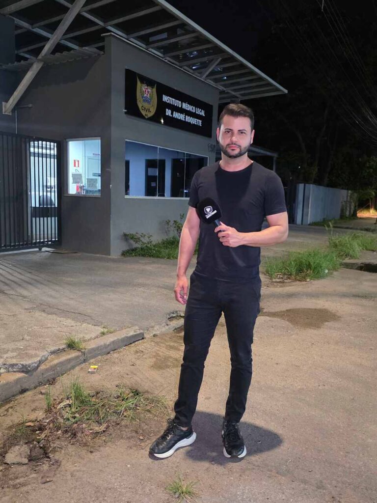 IMG-20251121-213923.jpg_Easy-Resize.com_-768x1024 Vim te Mostrar ultrapassa 300 mil inscritos no YouTube