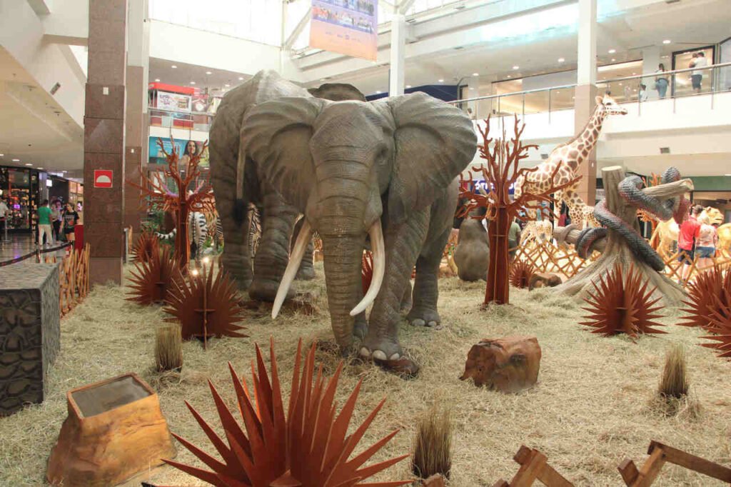ItaúPower Shopping realiza a exposição Smart Zoo com animatrônicos