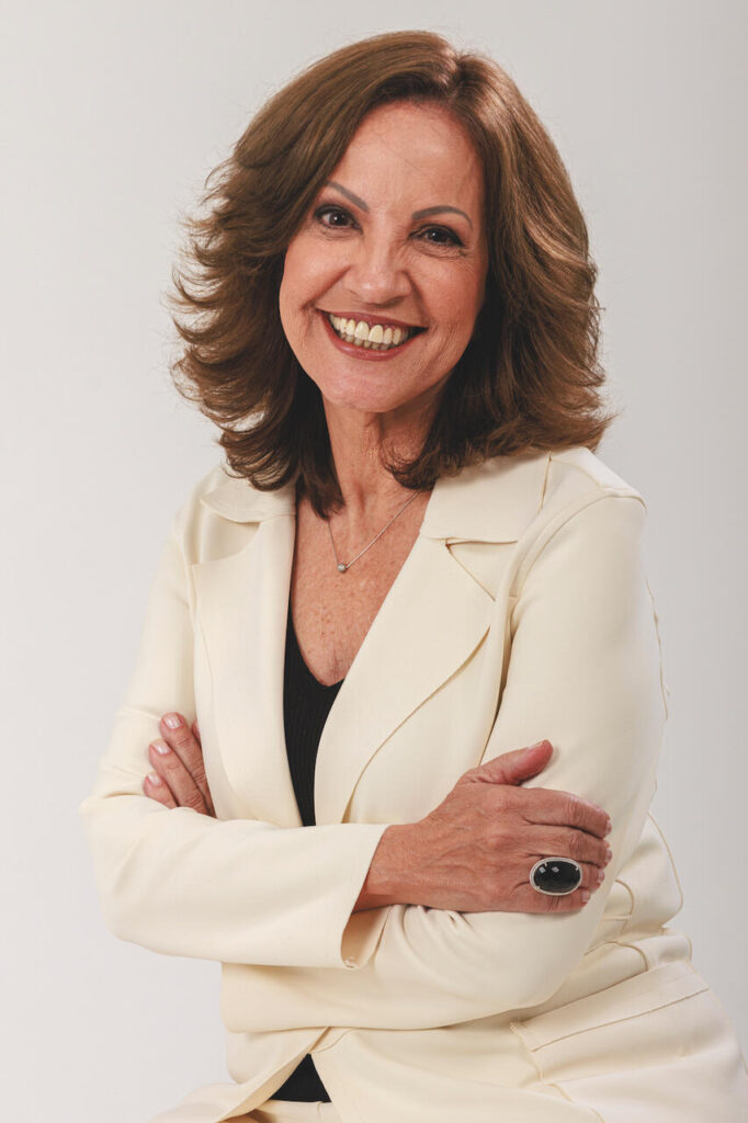 Leila-Ferreira_Leila-Rossandro_-1_Easy-Resize.com_-682x1024 Fliaraxá chega à 14ª edição  com o tema "Meu Lugar no Mundo"