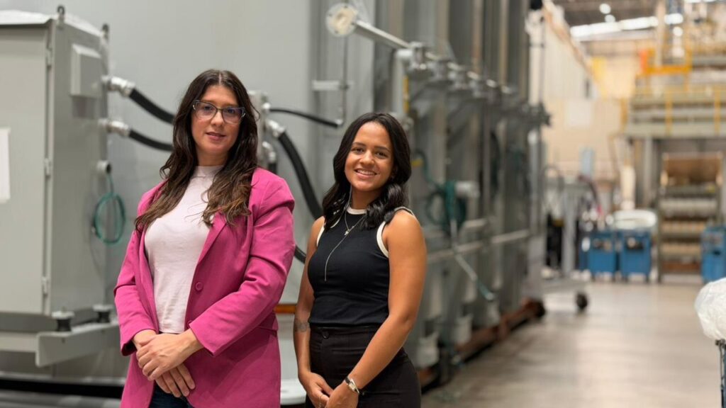 Natalia-e-Tassia-sao-engenheiras-e-trabalham-na-TSEA_Easy-Resize.com_-1024x576 Na engenharia, mulheres projetam o futuro e lideram a transformação de um setor histórico