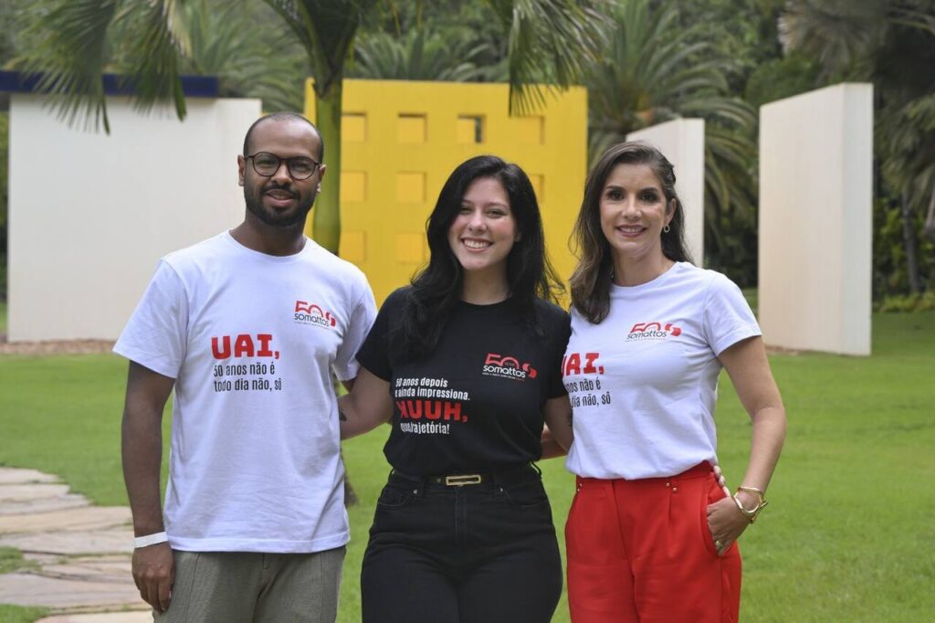 Peterson-Moreira-Amanda-Morais-e-Carolina-Lara_Easy-Resize.com_-1024x682 Somattos leva colaboradores ao Inhotim em celebração pelos 50 anos da empresa