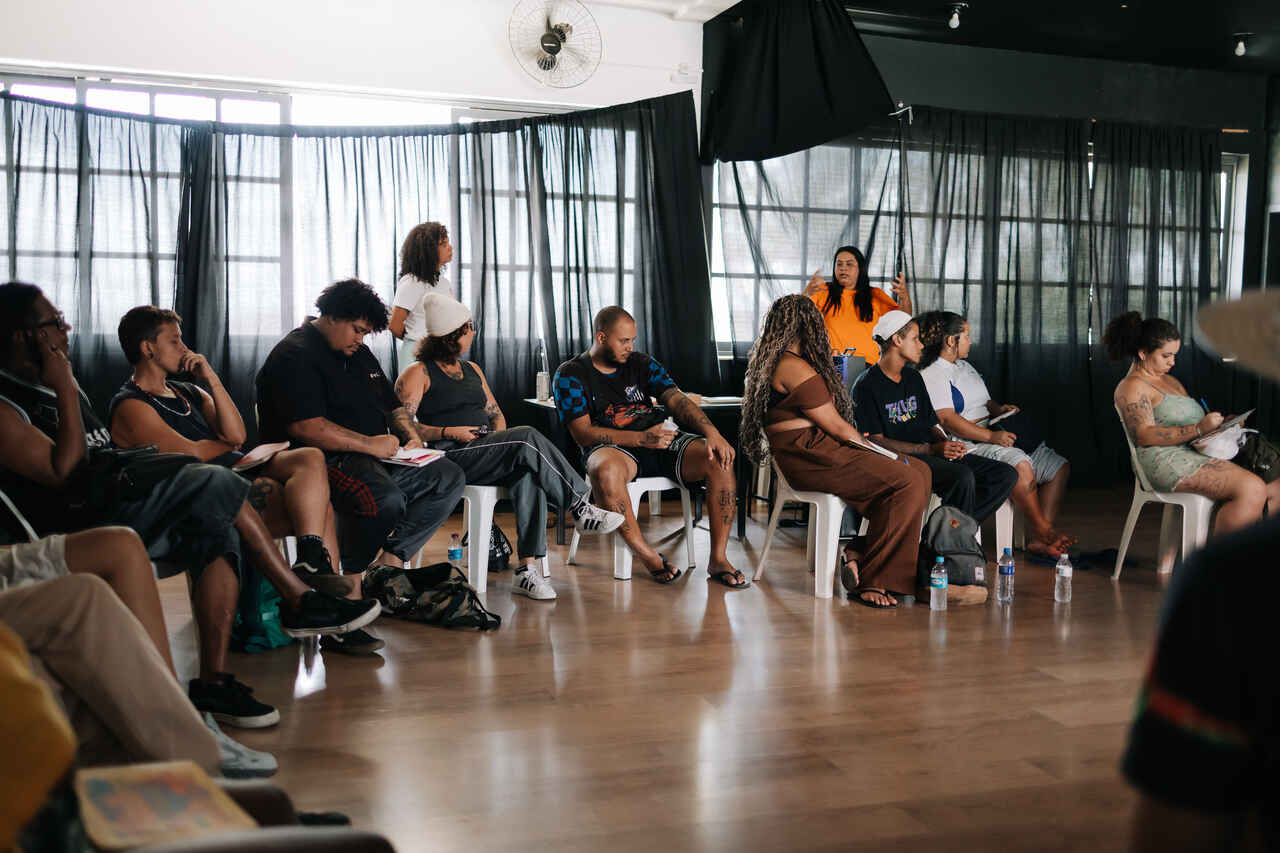 Roda-de-conversa-do-projeto-Memorias-em-Cena-do-coletivo-Apece_Foto_-Jefferson-Ahzul_Easy-Resize.com_ Notícias